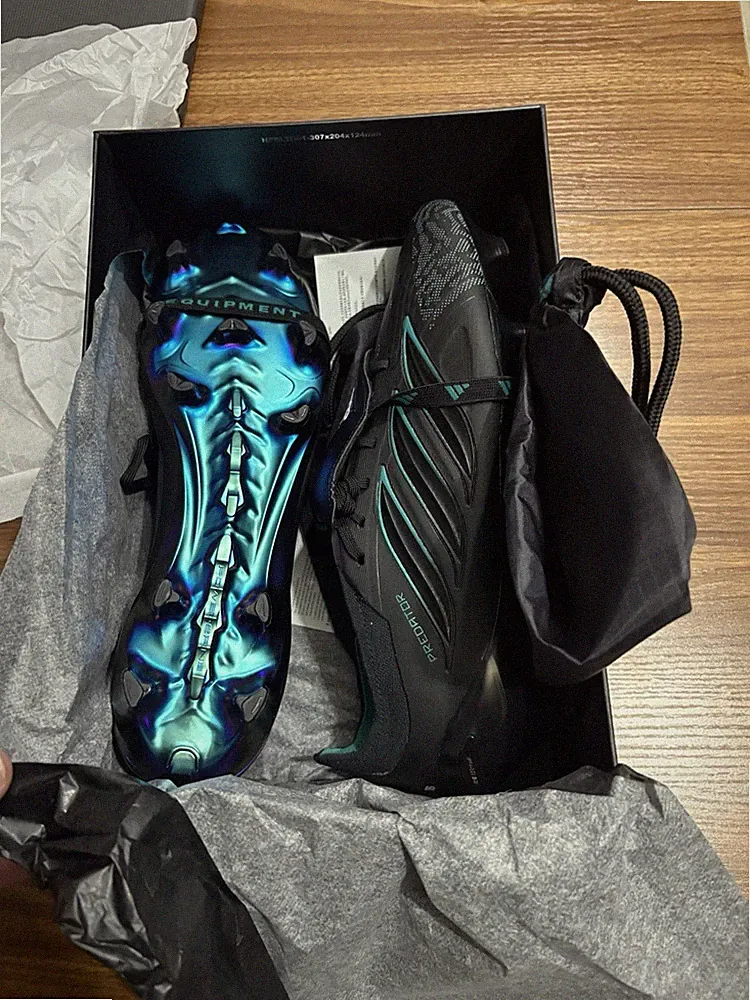 predator elite fold-over tongue firm ground soccer cleats