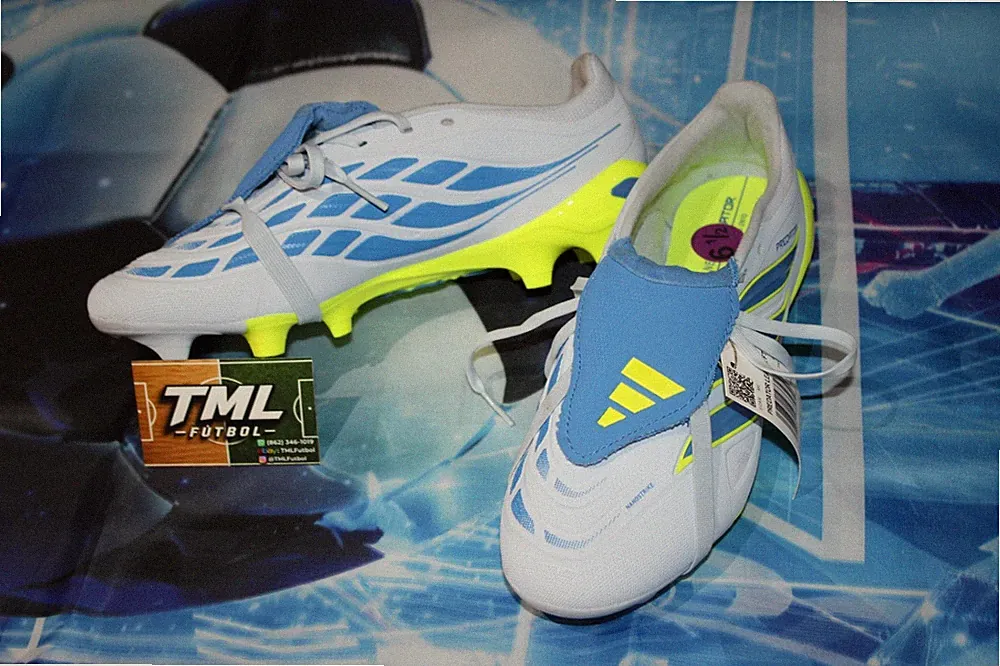PREDATOR LEAGUE FOLD-OVER TONGUE FIRM GROUND SOCCER CLEATS 11.5 Men