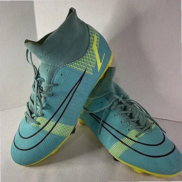 Premium Men’s Soccer Cleats Boots Training Turf Indoor Outdoor Size 43 Or 9 US