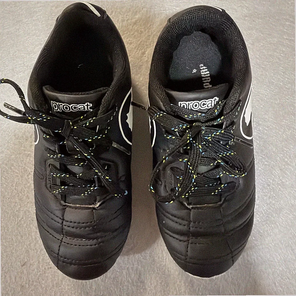 ProCat Kids Sz us 11 Soccer Cleats Black Firm Ground Athletic Shoes