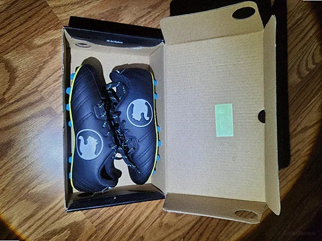 ProCat Pitch Soccer Cleat Size 1 Kids (FREE SHIPPING 🚢)