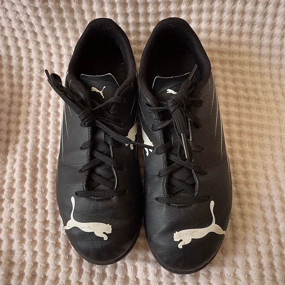 PUMA Attacanto Ii Turf Soccer Cleats Youth Girl Black Sneakers Athletic Shoes 4