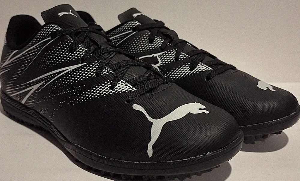 Puma Attacanto TT Turf Soccer Shoes Football Cleats Black White Men’s Size 11