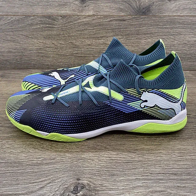Puma Future 7 Indoor Soccer Shoes Men Size 11.5 Blue Neon Green 107936