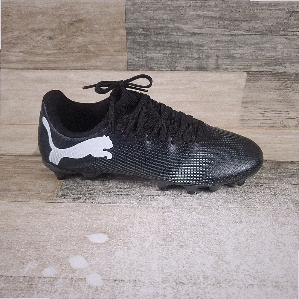 PUMA Future 7 Play FG Kids Cleats Sz 3.5 Black Puma White Leather Soccer