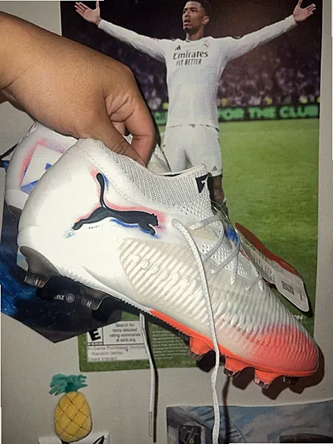 PUMA Future 8 FG Size 9 Soccer Cleats