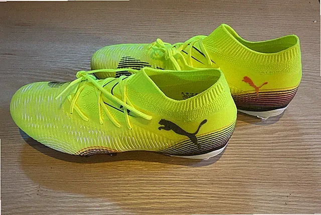 PUMA Future 8 Match FG/AG Soccer Cleats Women Size 10 / Mens 8.5 Bright Yellow