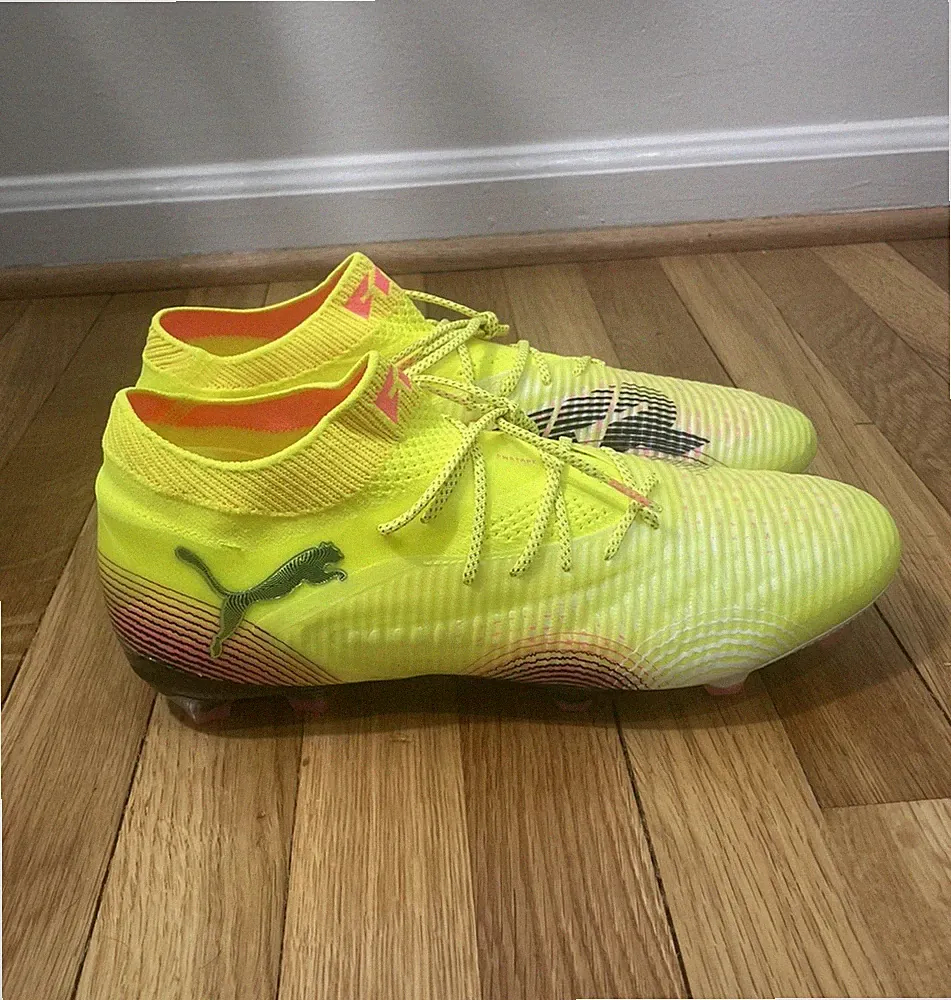 PUMA Future 8 Ultimate Soccer Cleats Mens Yellow Sneakers Athletic Shoes 1081380