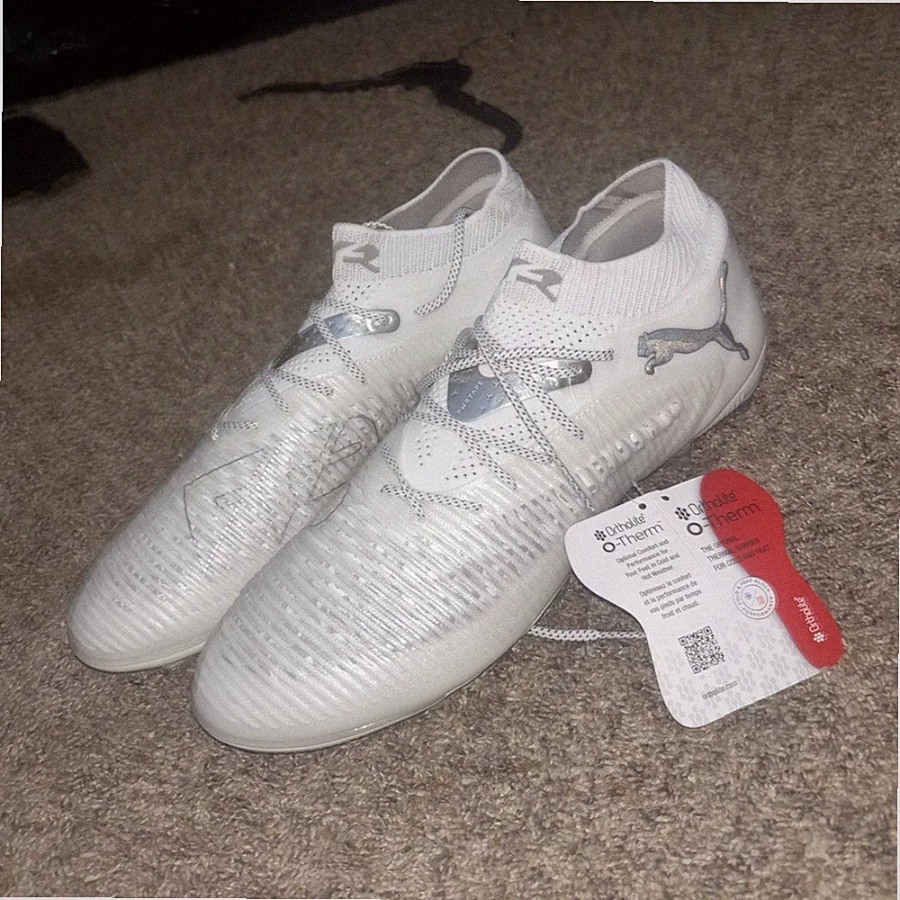 PUMA Future Ultimate 8 FG White Matte Silver Firm Ground Soccer Cleats Size 12