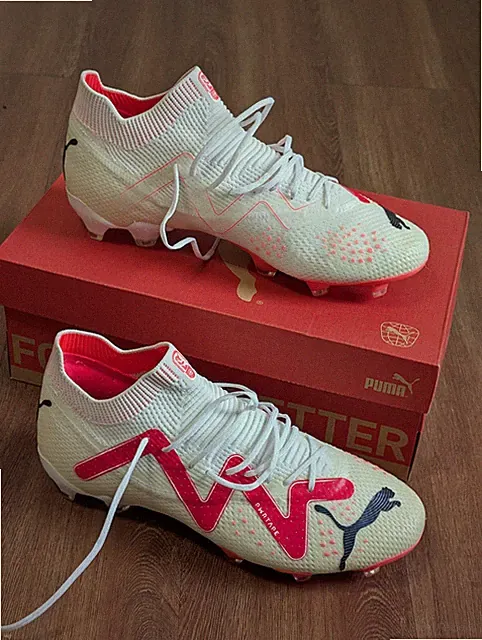 PUMA Future Ultimate FG Soccer Cleats White/Red, Women's Size 9.5