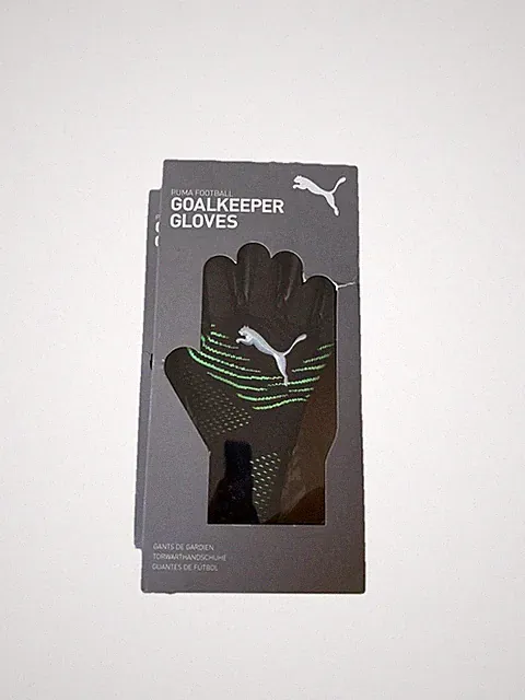 Puma Future Ultimate NC Goalkeeper Soccer Gloves Size 8 MSRP -New