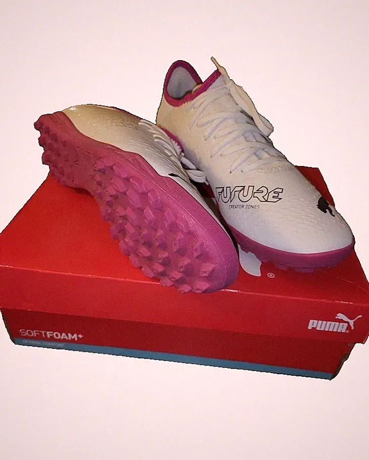 Puma Future Z 4.3 TT Creator Zones Turf Soccer Cleats White Pink Men’s 10.5