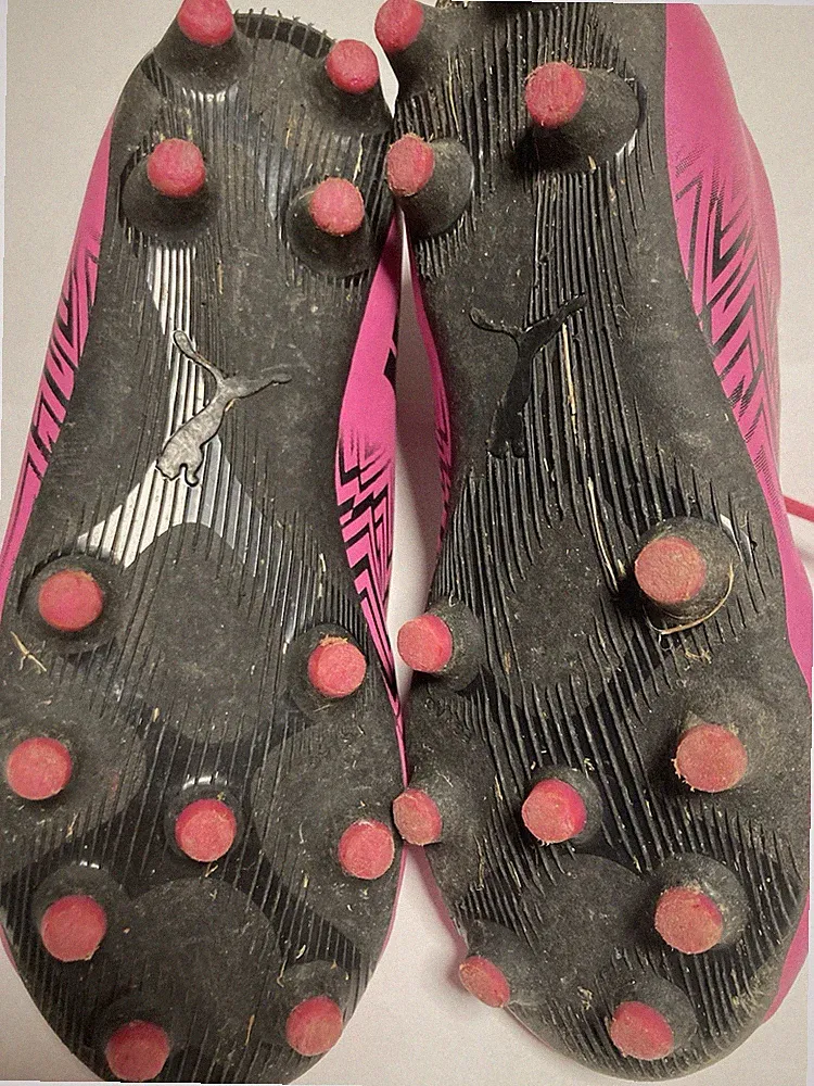Puma Girls Soccer Cleats Size 1