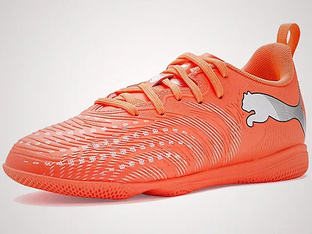 PUMA Kids Future 9 Play Indoor Training Soccer Cleats (Little Kid/Big Kid)