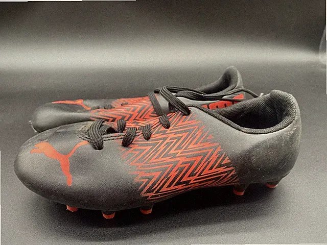 Puma kids size 11.5 soccer cleats