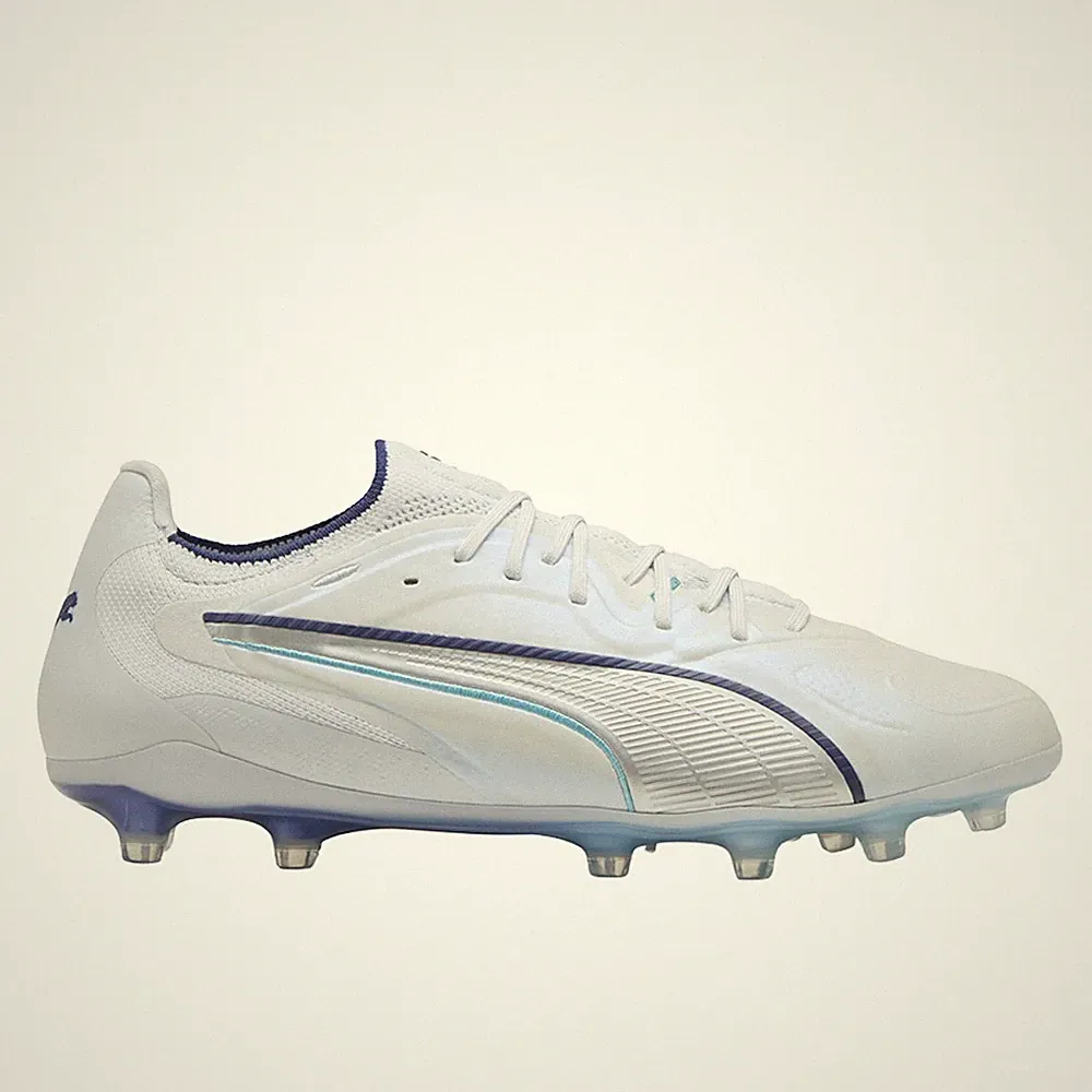 PUMA King 20 Ultimate Firm GroundArtificial Ground Soccer Cleats Mens White Snea