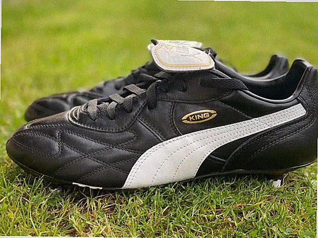 Puma King Pro SG Soccer Cleats Men's Black White Gold 170114 01 Size 8.5 US