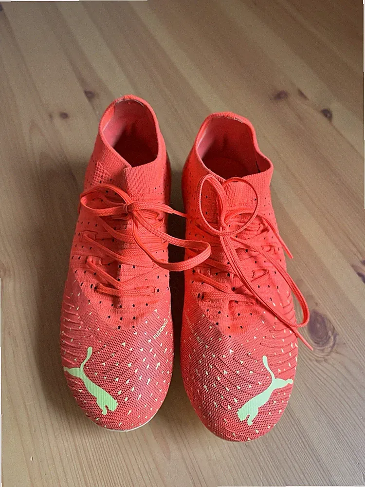PUMA Little Kids Ultra Play Youth Soccer Cleats Orange Low Top Size 1