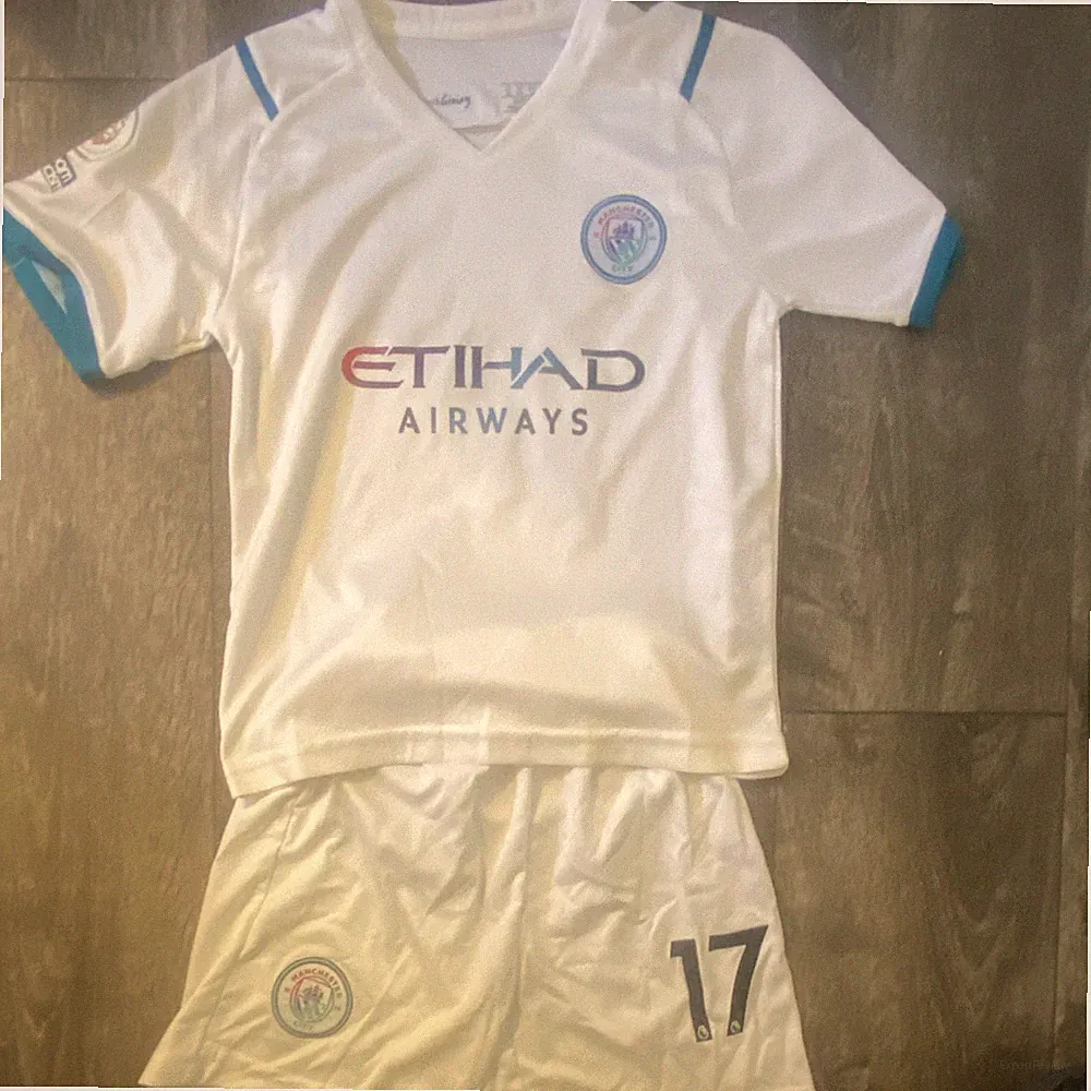 PUMA Manchester City Kevin De Bruyne #17 Premier League Soccer Jersey Boys 2XS