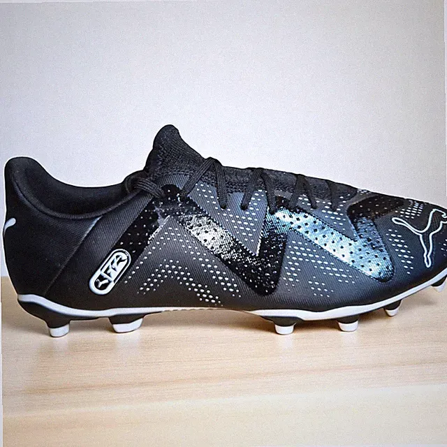 Puma Men's Black Dotted Synthetic Lace Up Soccer Cleats Future Play Size 11