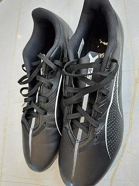 PUMA Men's Ultra 5 Play Firm/Artificial Ground Soccer Cleat Puma Black/Puma Whit