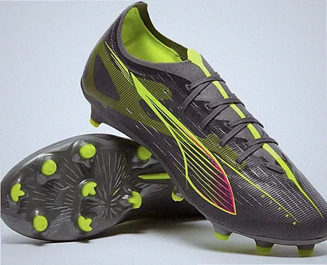 PUMA Men ULTRA 5 Ultimate Cleats Silver Soccer Cleats Size 8 New!!!