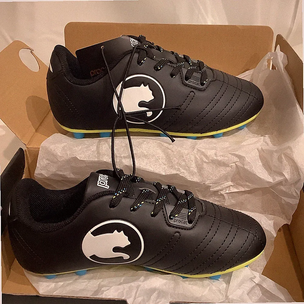 Puma ProCat Speed Force Soccer Cleats Kid's Size 13