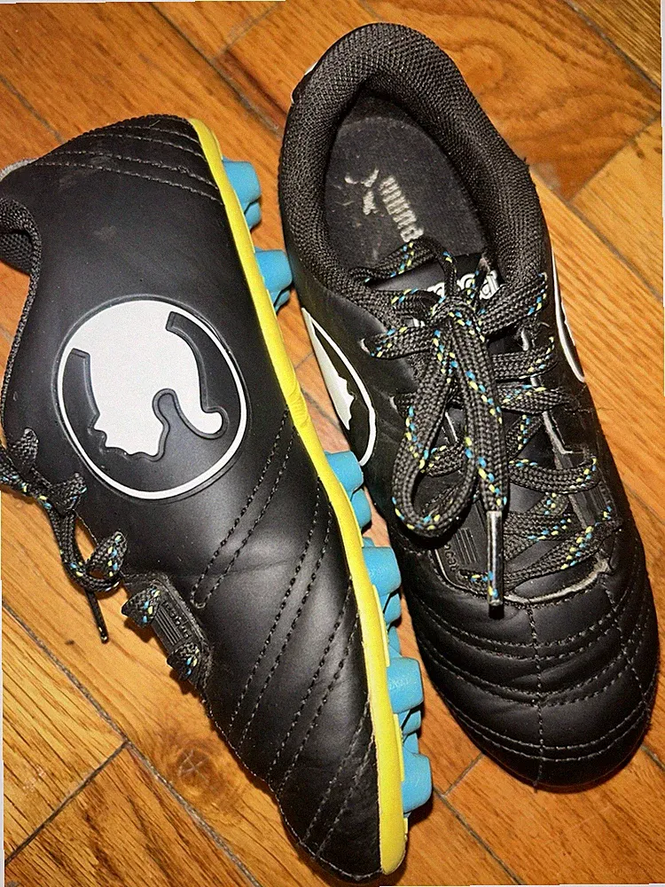 PUMA ProCat Youth Soccer Cleats Speed Force Black/White, Size 13