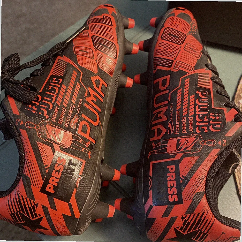 Puma Red Kids Soccer Cleats Shoes Lace Up Size Youth 10 Age 5