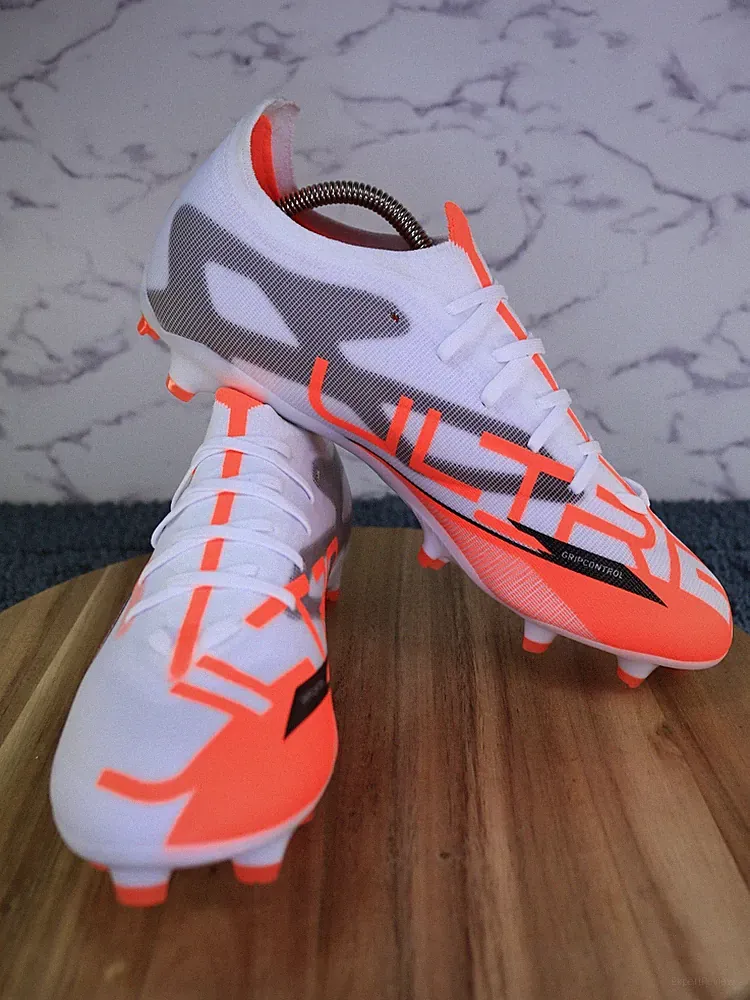 Puma Ultra 5 Match FG/AG Low Soccer Cleats White Coral Speed Boots Men Size 10.5