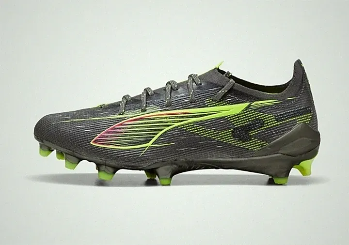 PUMA Ultra 5 Pro Soccer Cleats Mens Black Athletic Shoes 10816103, size 11