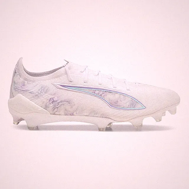 PUMA Ultra 5 Ultimate Brilliance Soccer Cleats Womens White Sneakers Athletic Sh