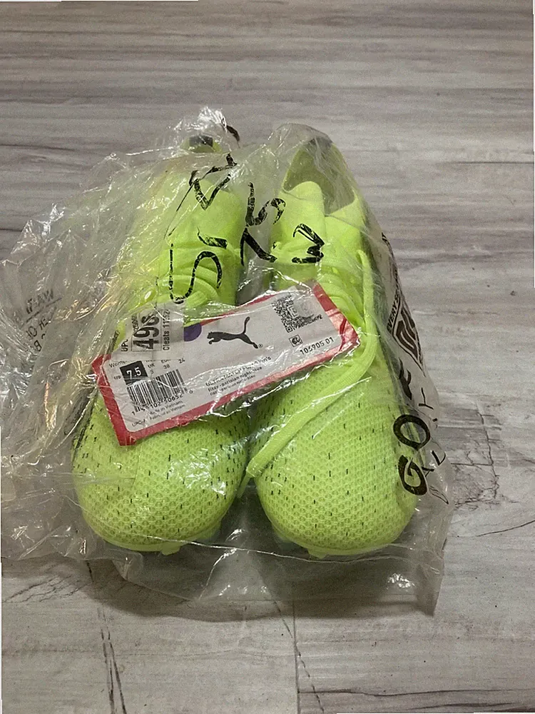 Puma Ultra Match FG/AG Lace-Up Green Soccer Cleats 106905-01 Women's Size 7.5
