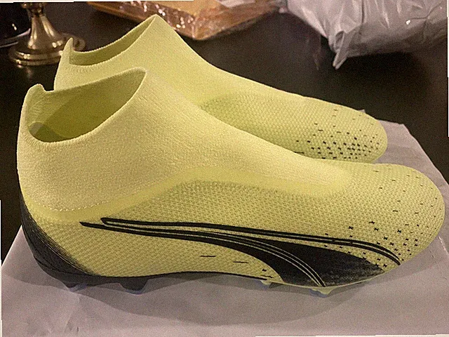 Puma Ultra Match + LL FG/AG Men's Laceless Soccer Cleats 107032-01 Size 9