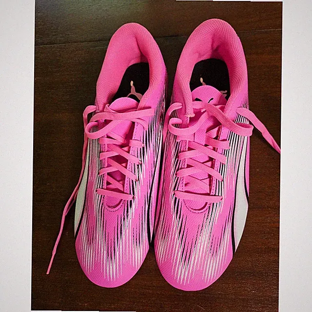 Puma Ultra Play FG/AG Soccer Cleats Kids Youth 6.5 Pink Black White 107775-01