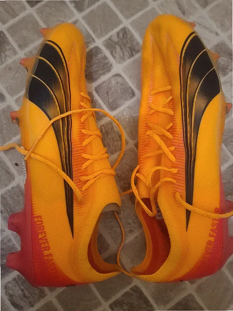 Puma ULTRA ULTIMATEFirm/Artificial Ground Soccer Cleats Size 13 Men