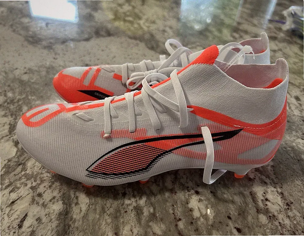 PUMA ULTRA Women Mid Top Lace Up Soccer Cleats Molded Plastic Studs White/Orange