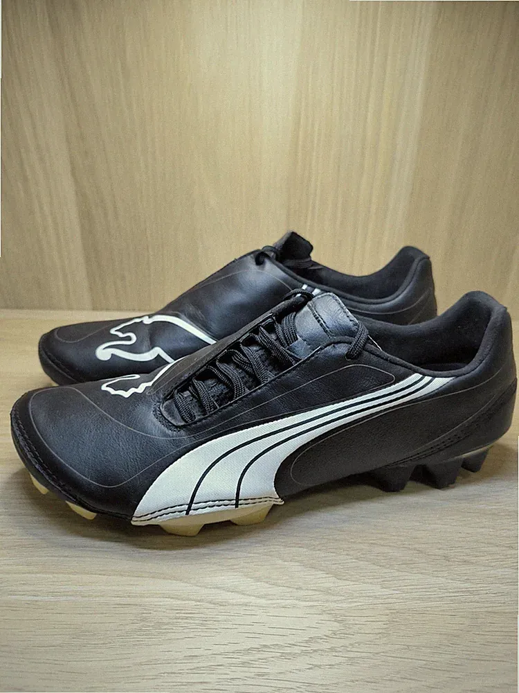 Puma V 1.08 LEATHER FG US 10 UK 9 SOCCER CLEATS FOOTBALL BOOTS VERY RARE CARBON