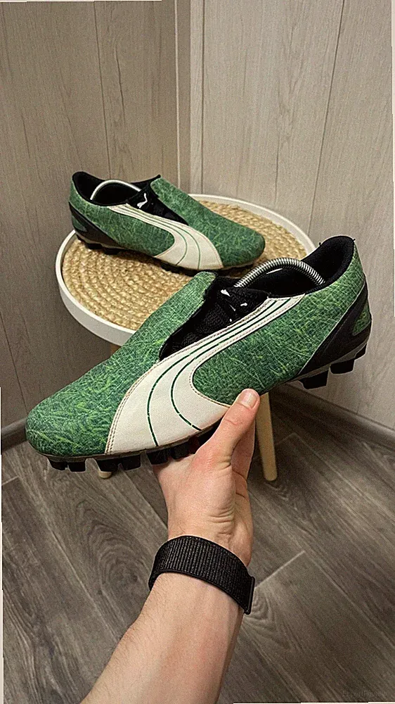PUMA v1.06 10th Anniversary Grass FG Soccer Cleats US 12 EU 46