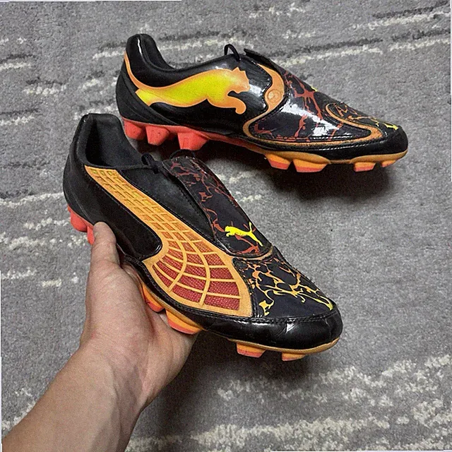 Puma v2.10 FG Football Boots Black Orange Rare Vintage Soccer UK10.5 EU45
