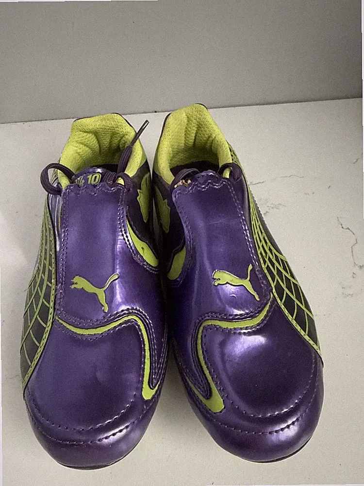 Puma V4.10 Professional Soccer Cleats Football purple Lime Green Size 4.5