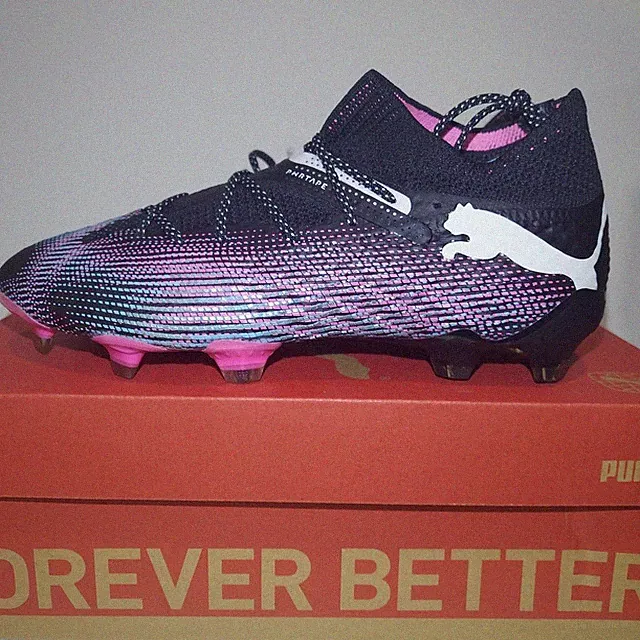 PUMA Women's Size 9 - Future 7 Ultimate FG/AG Athletic cleats Shoes FREE-SHIP