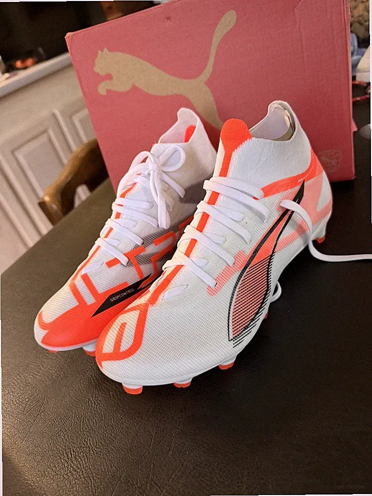 Puma Womens Ultra Match Firm, Artificial Ground Soccer Cleats size 8