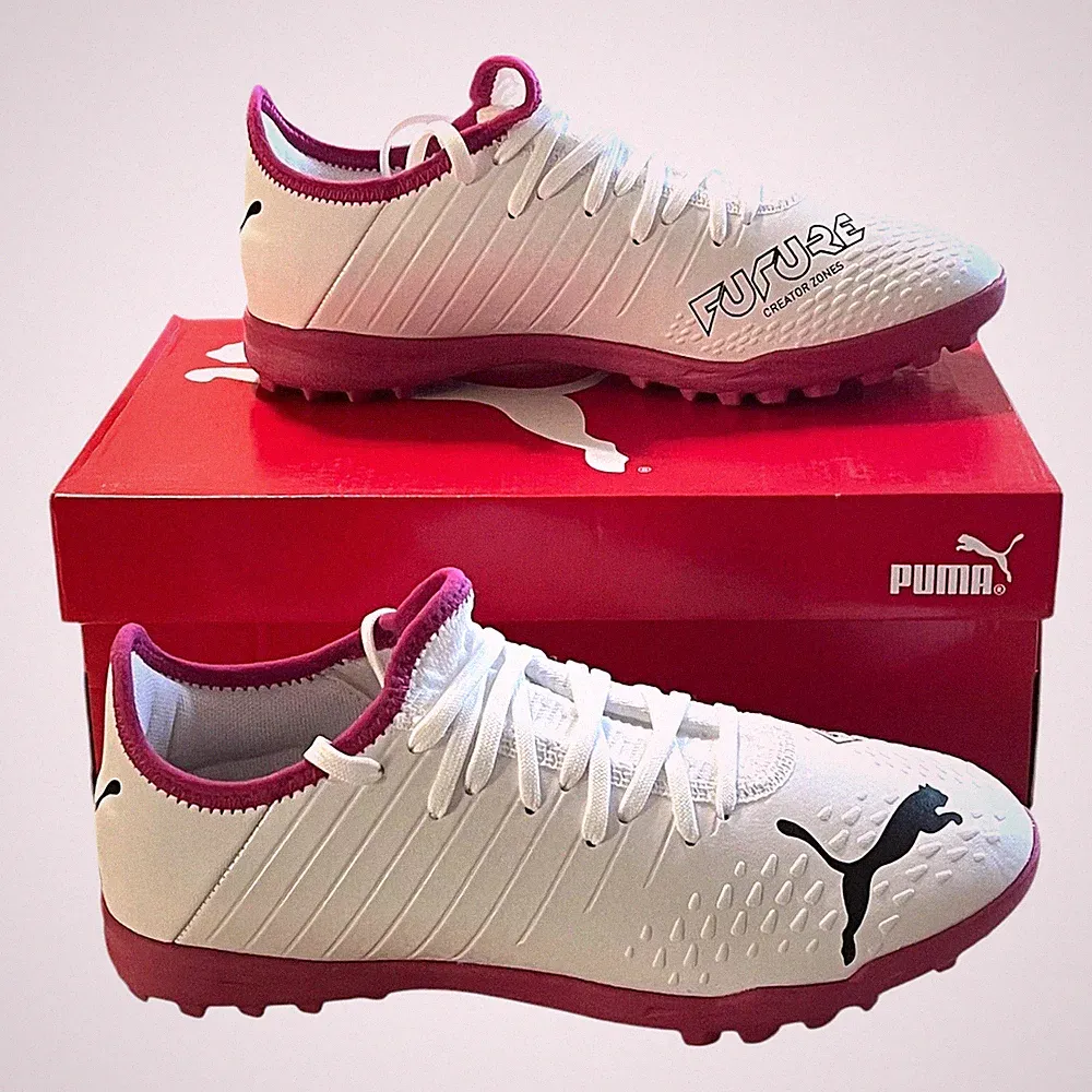 Puma Z 4.3 TT Future Creator Zones White Pink Men's Indoor Soccer Cleats Size 7