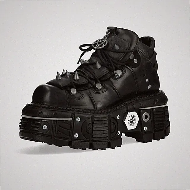 Punk Men‘s Casual Shoes Rivet Platform Metal Wedges Moccasins Thick-Soled Boots