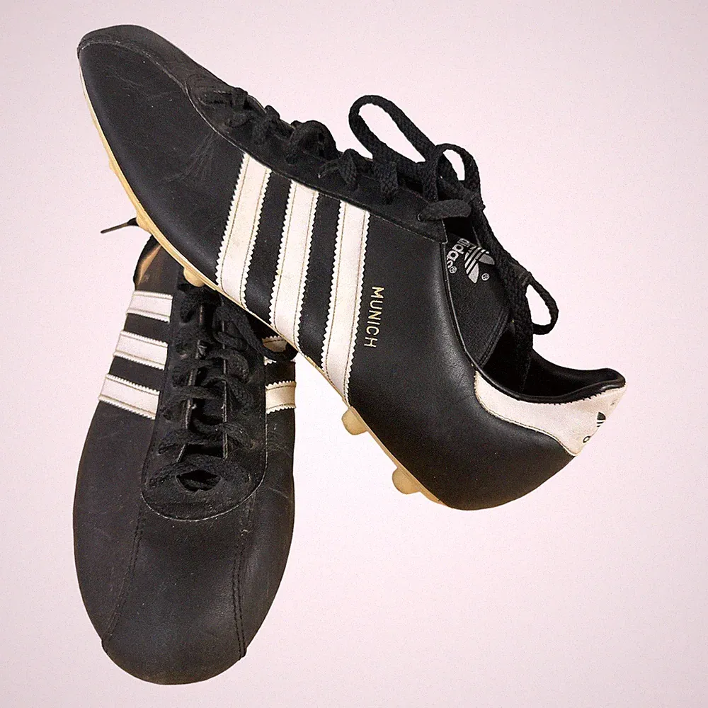 RARE ADIDAS MUNICH BAYER FIFA VINTAGE GERMANY SOCCER CLEATS Size 11 LEATHER