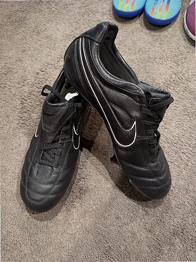 Rare Nike Air Legend Tiempo 2 SG Soft Ground Soccer Cleats