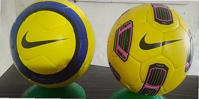 Rare Nike T90 Tracer Premier League 2010 And T90 2006 Winter Match Ball Official