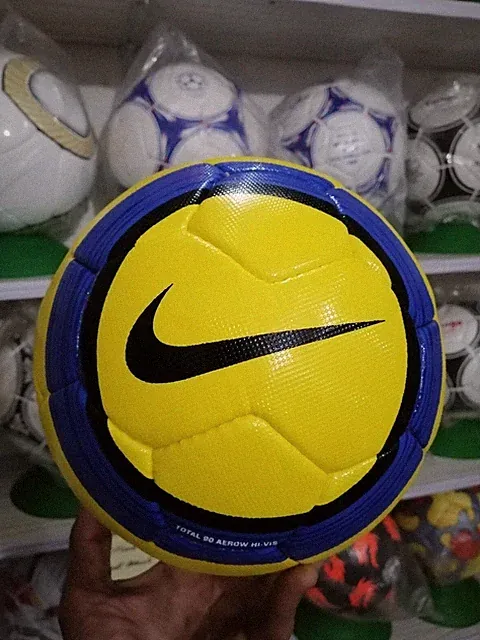 RARE NIKE TOTAL 90 AEROW | SWIFT 2005/06 PREMIER LEAGUE MATCH SOCCER PRO BALL