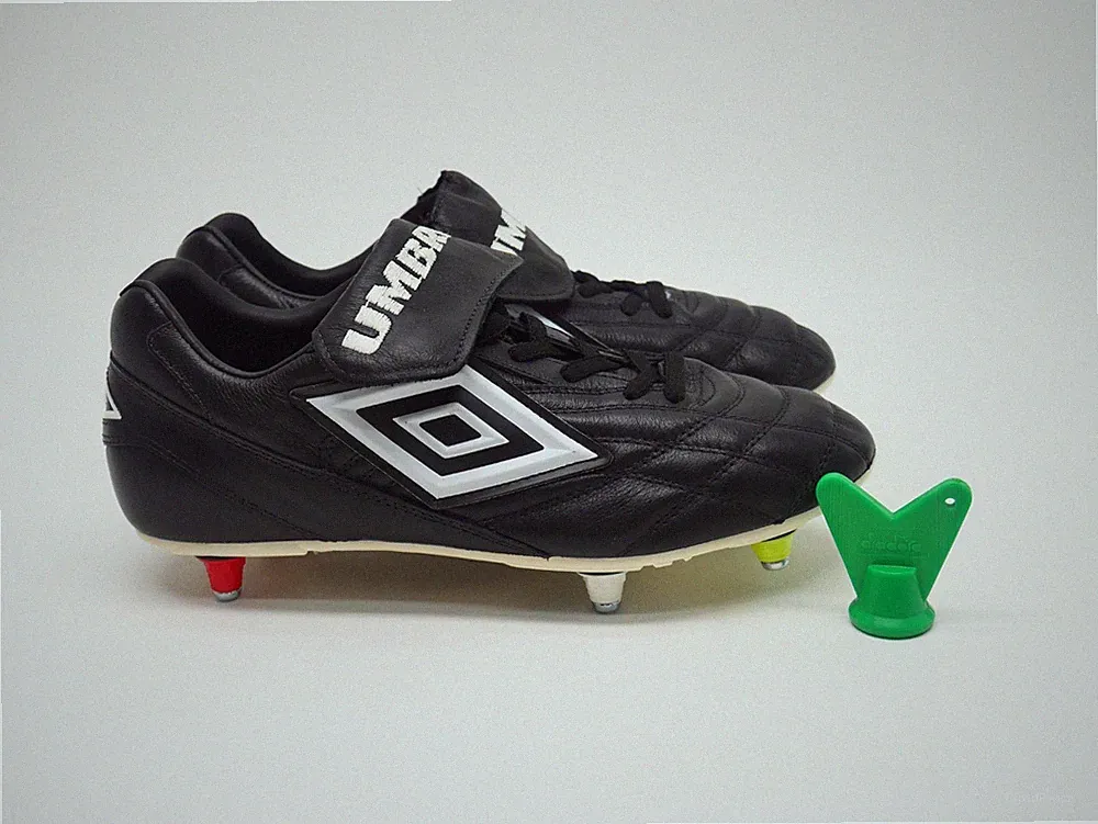RARE Umbro Speciali 98 Pro SG Soccer/Football Cleats w/Removable Studs Size 8